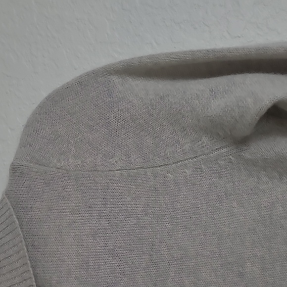 Vertical Design Cashmere  2 Ply Sweater Top Size S - Picture 6 of 6